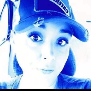 Meet your Posher, Leanne